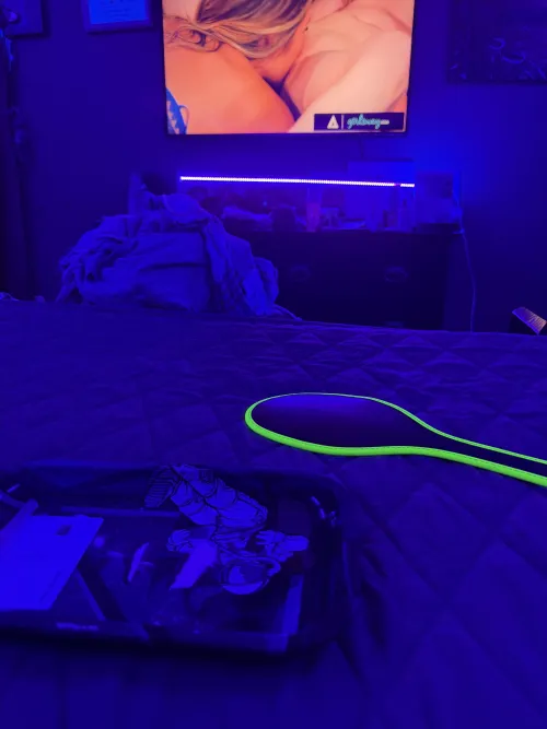 Finally! Been awhile since we’ve had a Coke fueled fuck feast