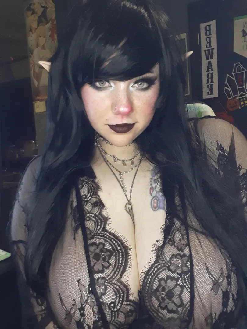 Fuck me doggy style so we can both watch Lord of the Rings