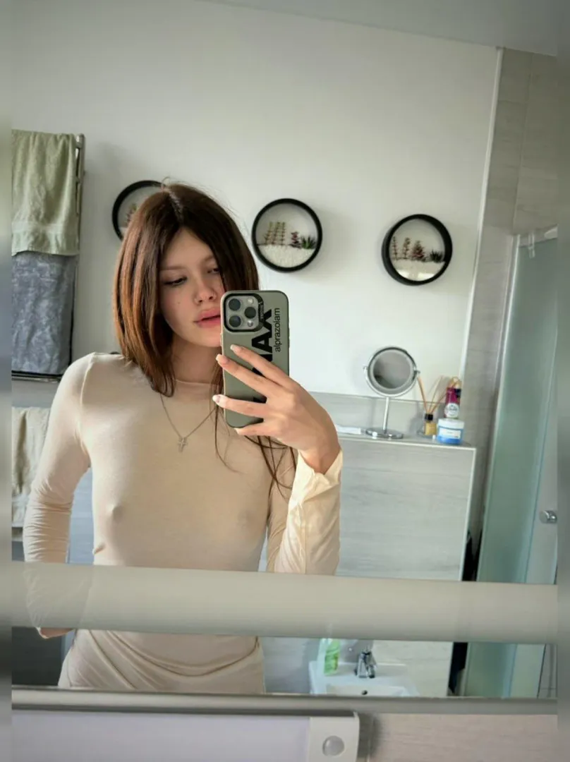 Hard to hide the fact that I’m Braless