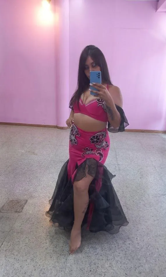 Imagine having me with you all day, A Curvy Milf 32yo sending you audios that turn you on, pics that quicken your pulse, and clips that leave you breathless. Every moment designed for you. GFE available 100% tailored to your needs. Info belown!