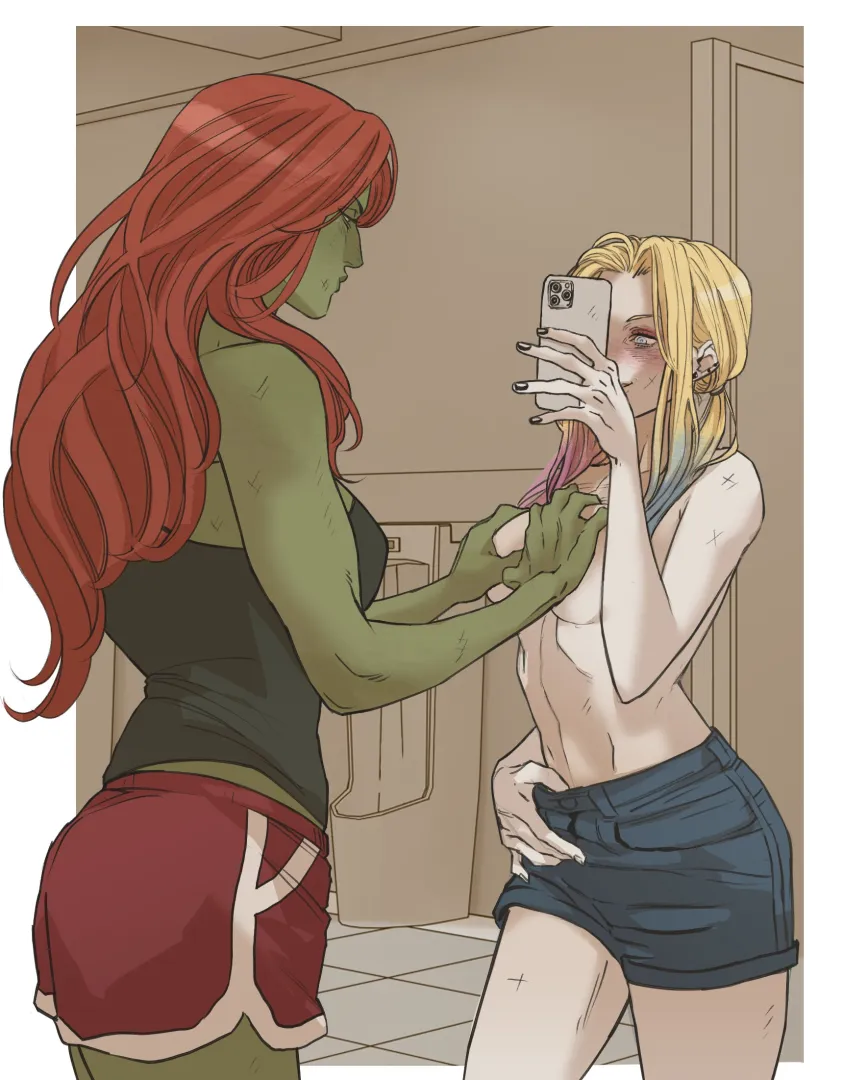Ivy & Harley photogenic girlfriend activities (@Marceline2174) [DC Comics]