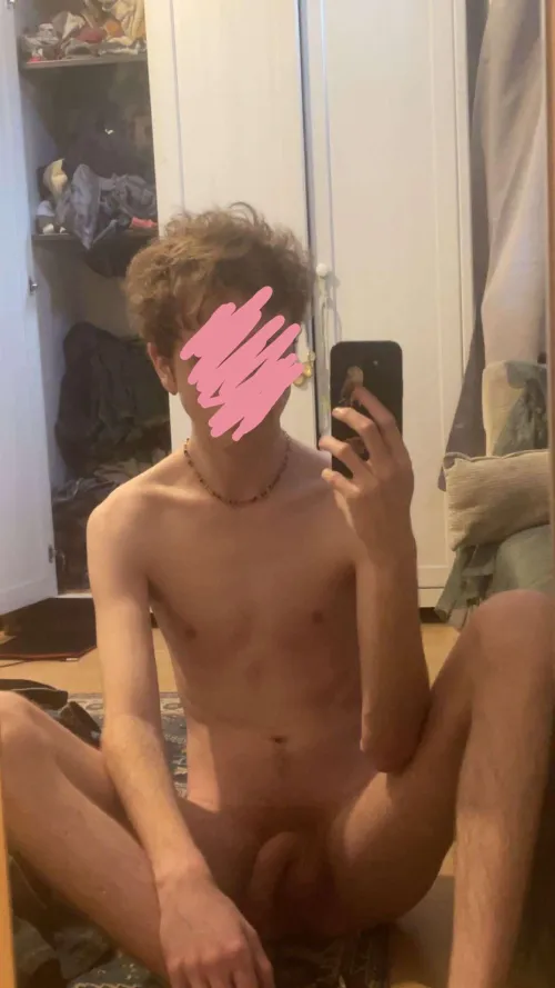 London looking for top/tops