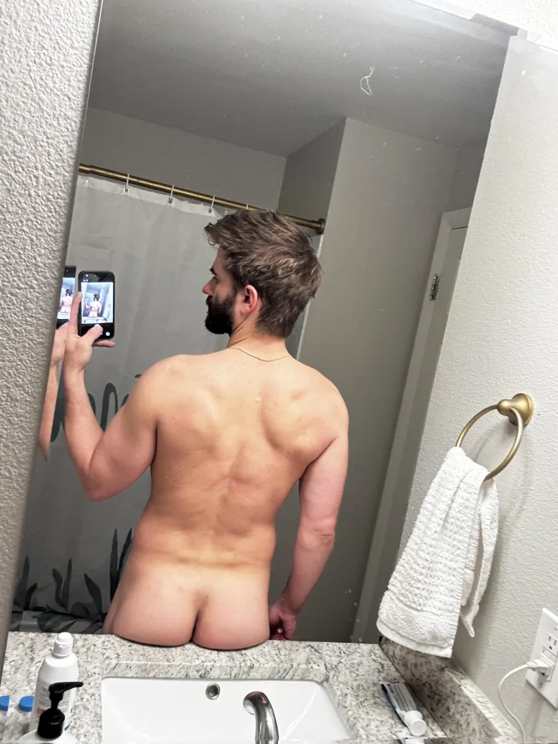 My ass is peeking at you
