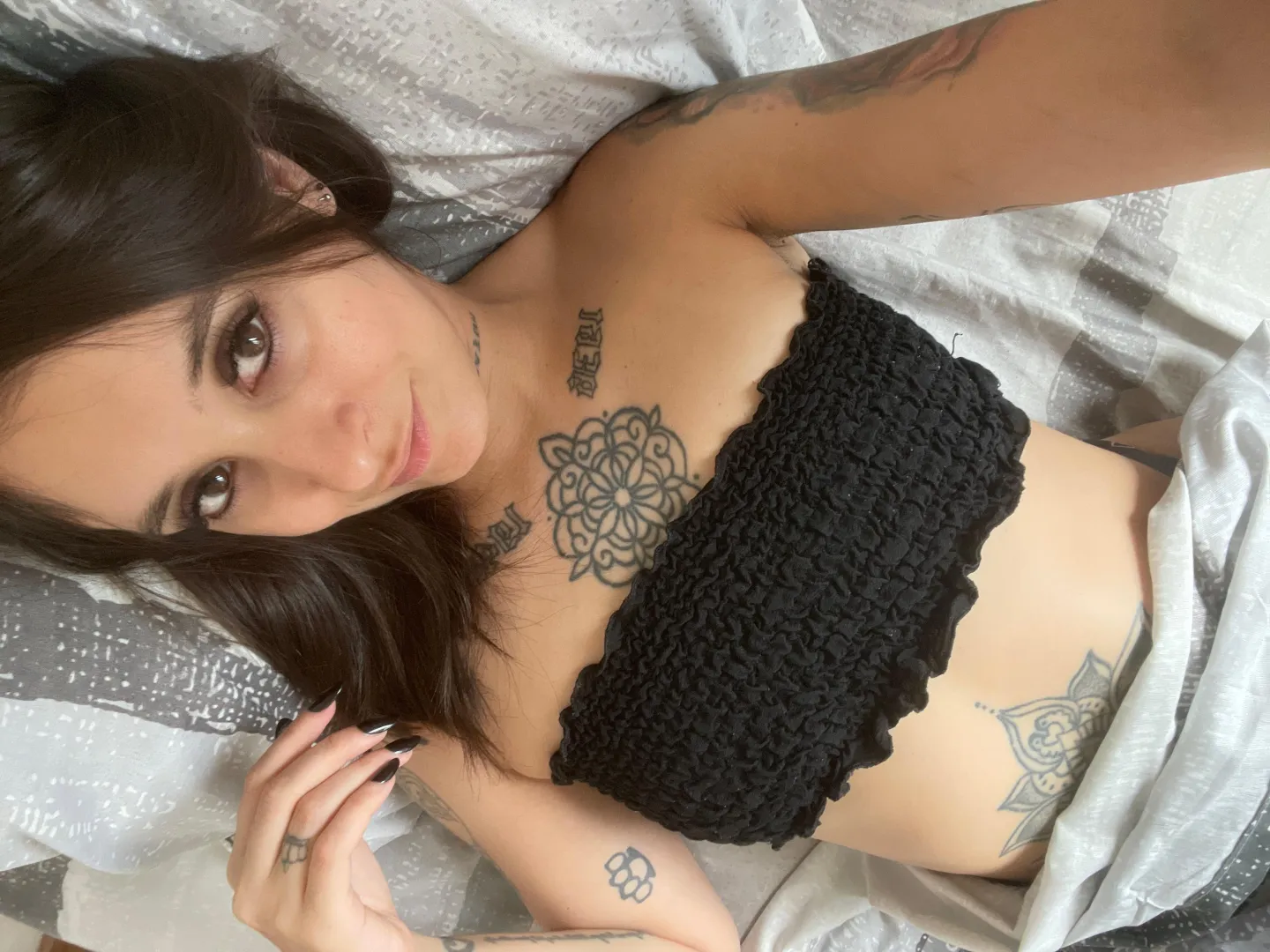 Real connection all the attention you deserve and need from an authentic sexy and fun girl. My weekly gfe includes Sexting with photos and videos and is on sale