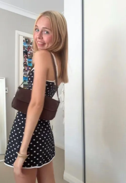 Small sweetie hunts dominant man to claim her secretly