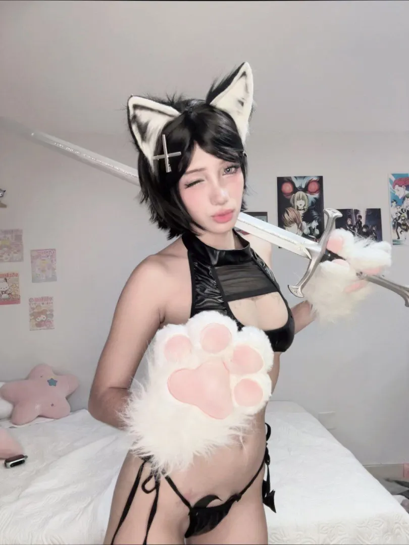 The second I become your pet, what would daddy do to me first~? ⸜(｡˃ ᵕ ˂ )⸝♡