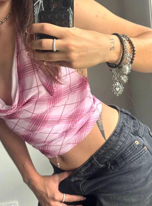 tummy kisses optional