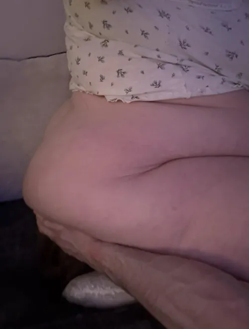 Where a good ass slave belongs ‍