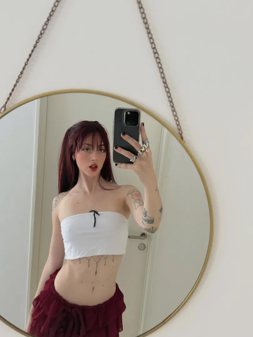 Had a drink + feeling flirty, need someone who can host - T3legram works better: .`lunakaitlyn,.