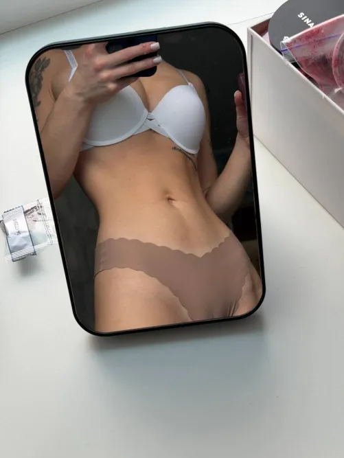 Perfect view of my abs