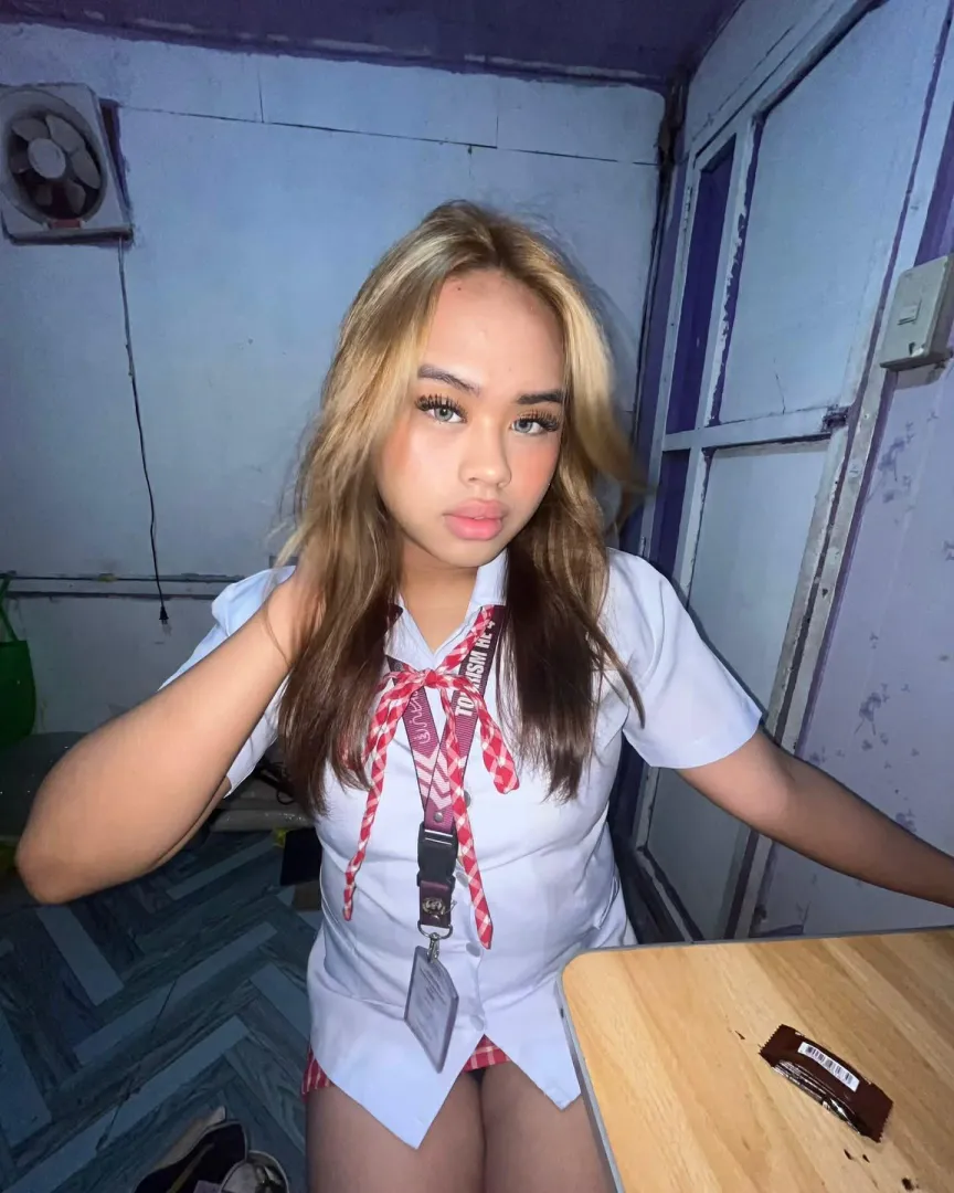 wanna see me undress baby?