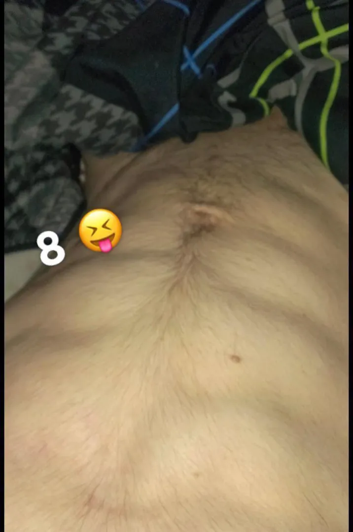 Anyone here hung and wanna show off? I’m boredddd