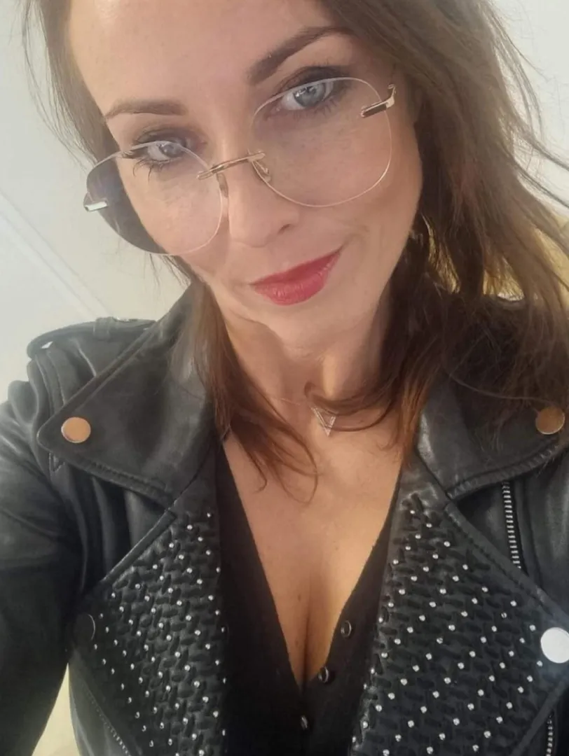 Do you think older women just like me are attractive?