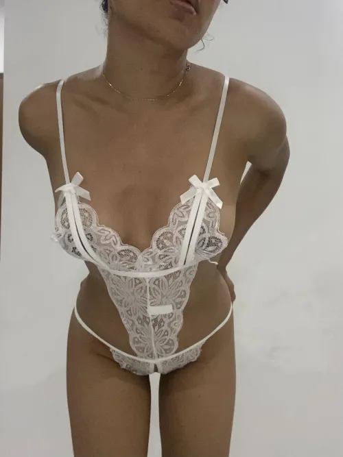 Does white look good on my body