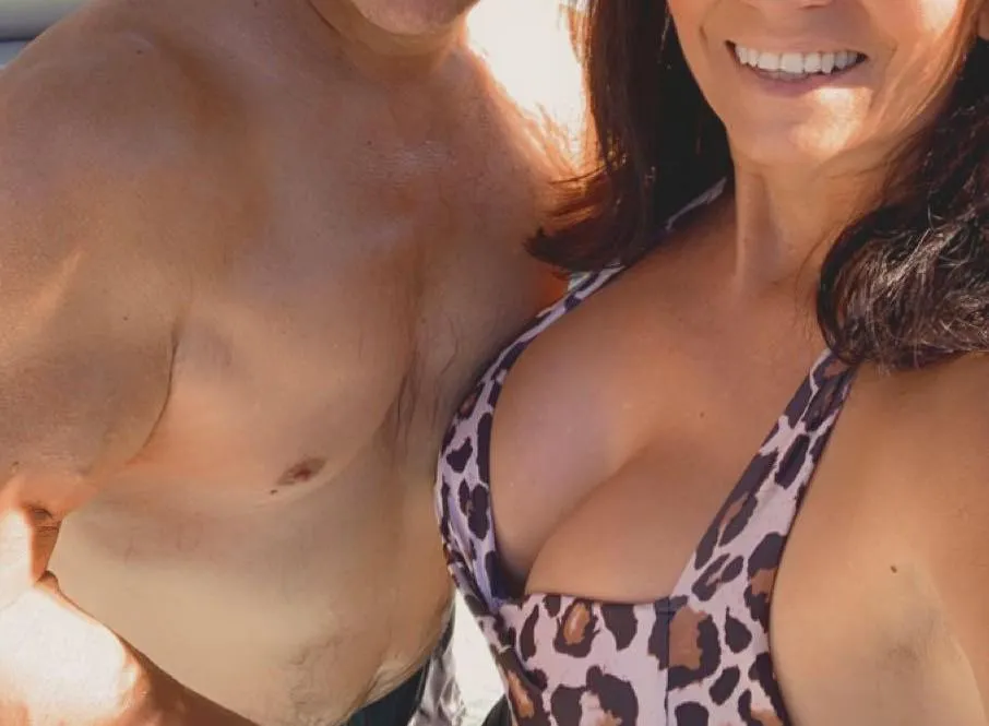 [MF4MF] Fit couple visiting soon. Love to pamper unicorns, n hot wives. Love to watch couples play and poss more. Open to select fit gents over 35. Will have nice DT balcony suite for play n pics.