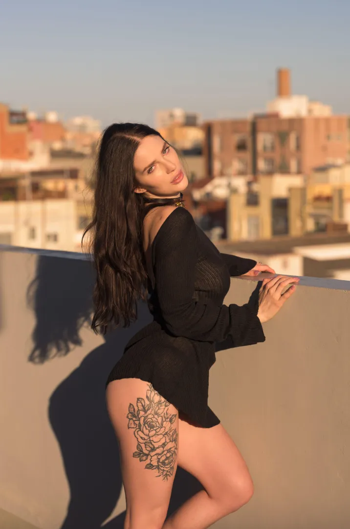 Real talk its not easy being naked in public