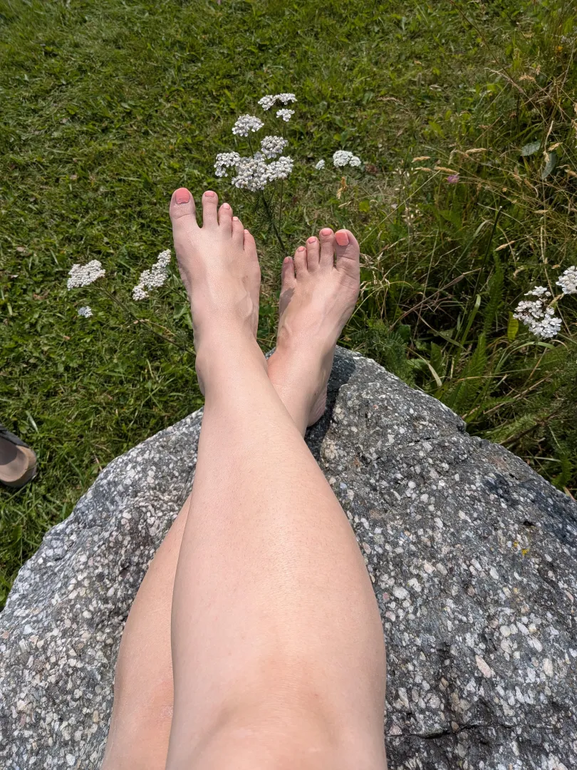 Relaxing my feet on this nice rock