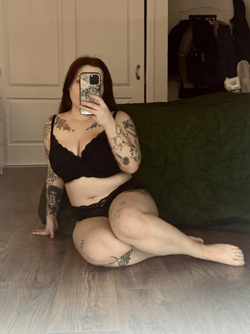 Sophia (@lilsophiaxox) [OnlyFans]