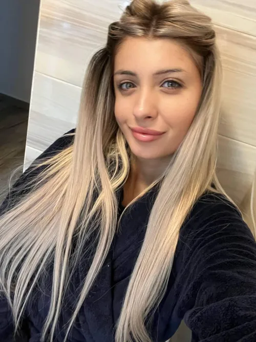 Το αγόρι μου πήγε ταξίδι με την μηχανή και εγώ θέλω να χύσω για κάποιον ΣΗΜΕΡΑ