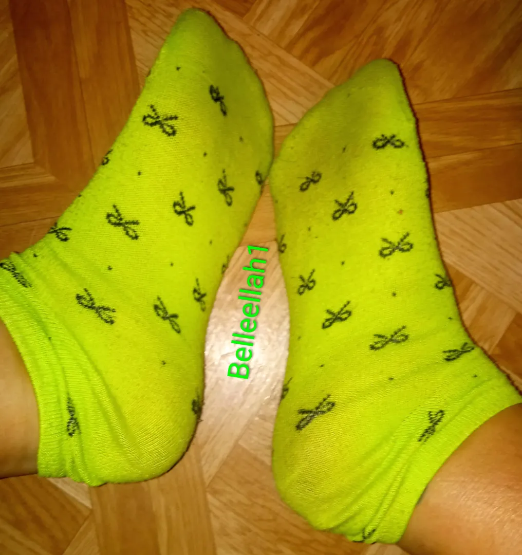 10 day worn socks ready to ship! Lots of sweaty workouts included. Message me to claim