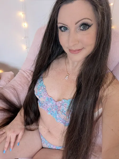 Aging naturally and even keeping my gray (I just turned 45)