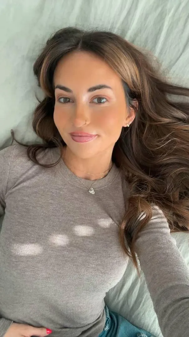 Be honest but drop your age if you liked my pic