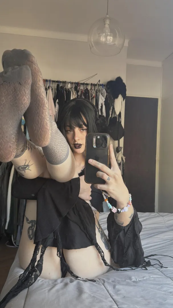 Can’t host but down to meet if you can msg instta for real replies:.lunabowtie'.