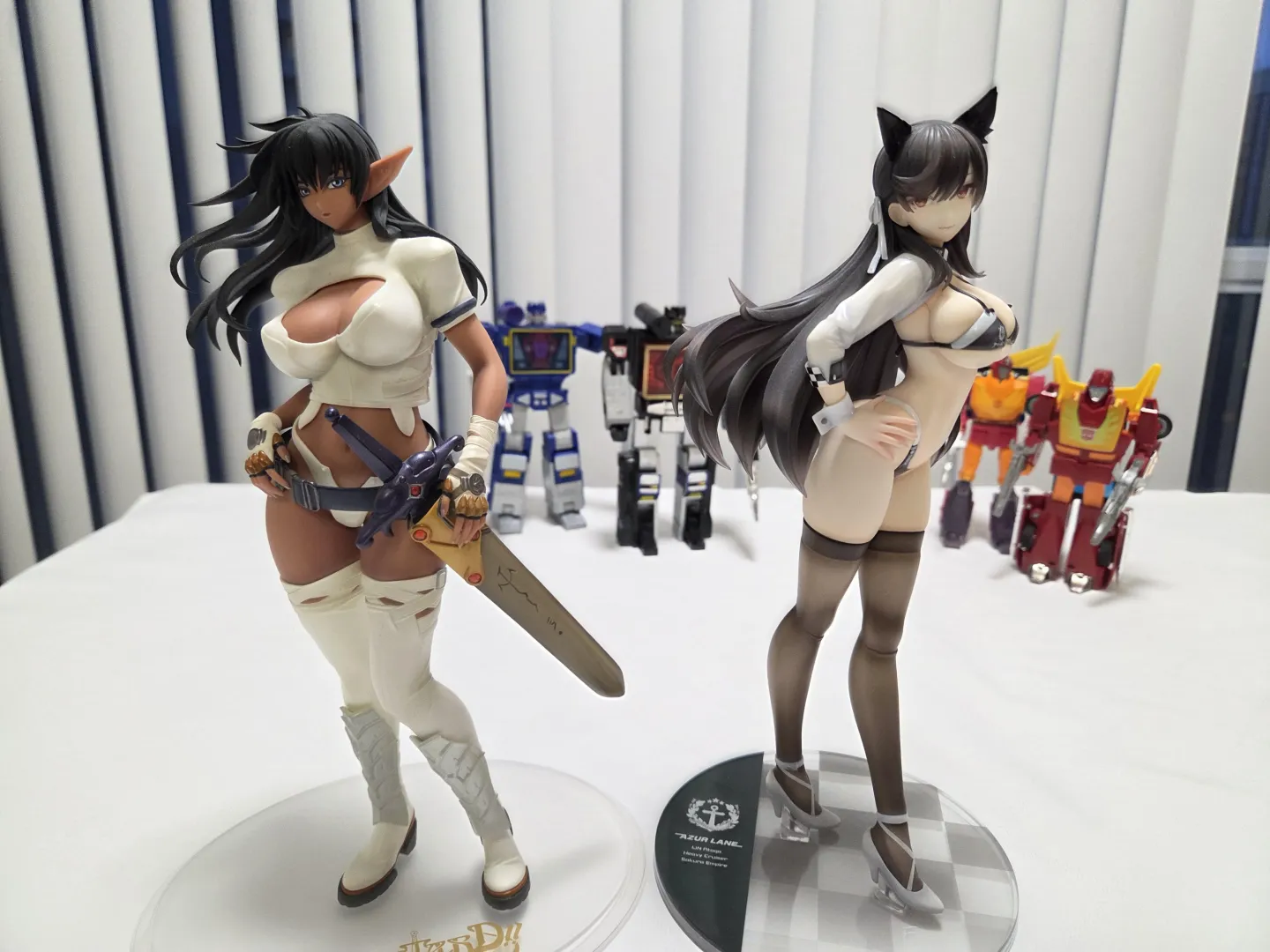 Dog Ears Atago vs. Dark Elf Arshes Nei