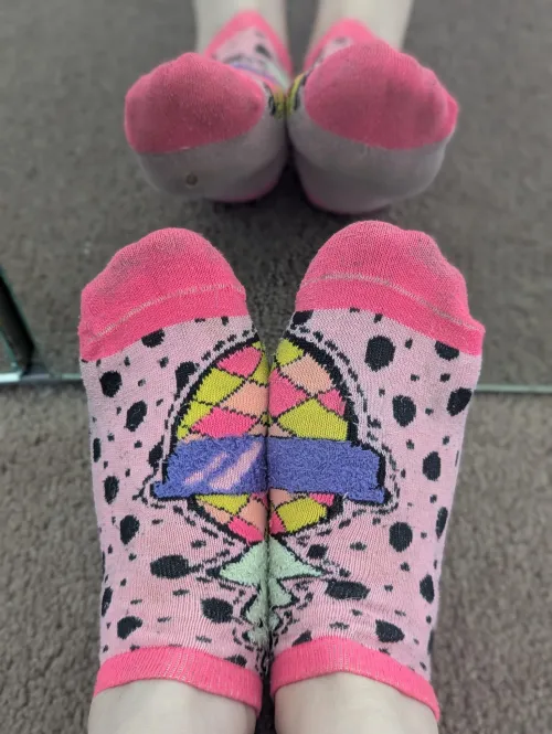 my colourful pineapple!  size 7.5