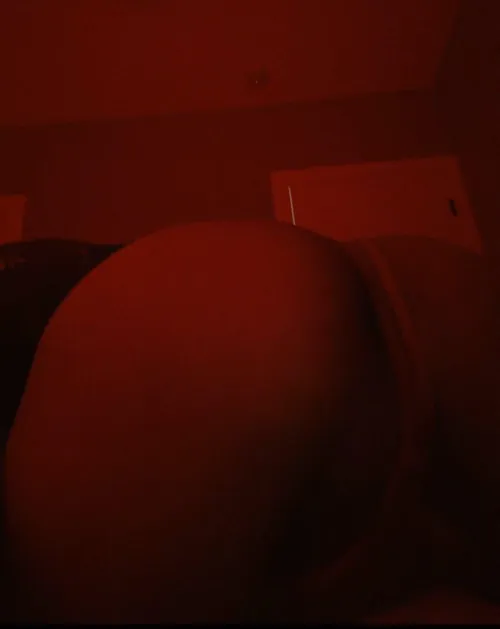 Need sum suck under 25 pls NE