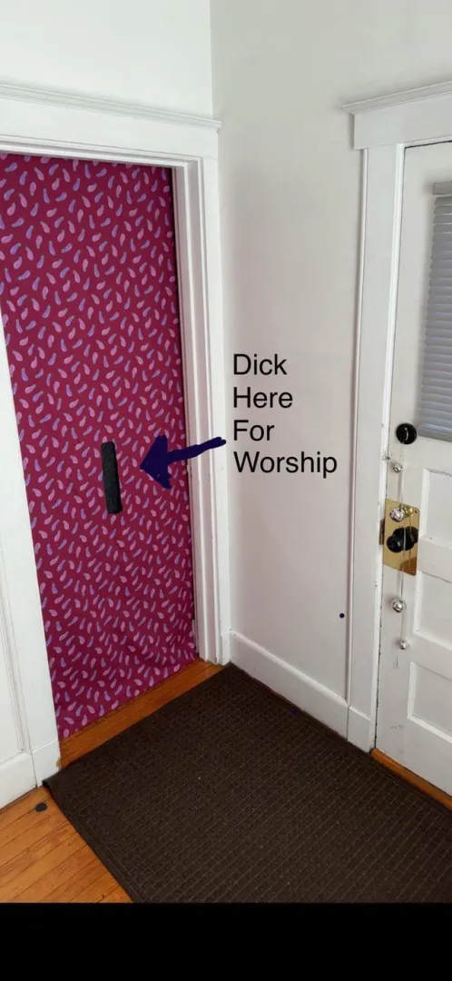 38 [m4m] #Harrisburg - Any Straight or Curious honey guys wanna try GloryHole head?