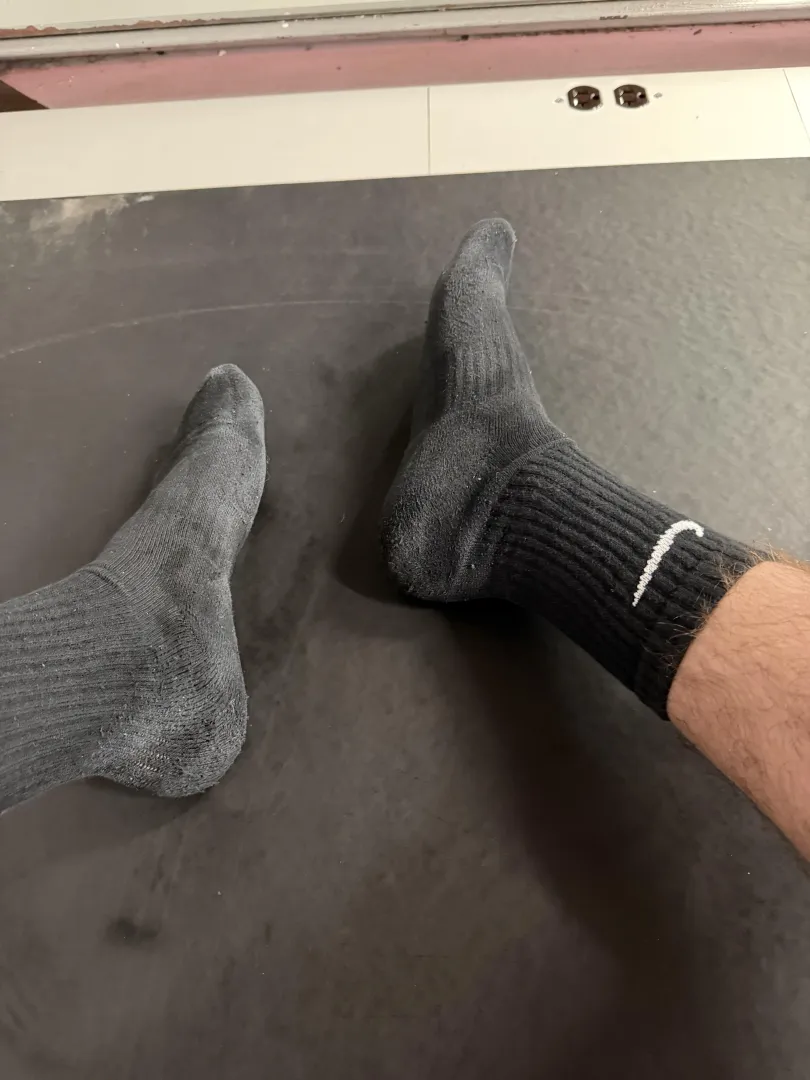 Black socks at the gym today.
