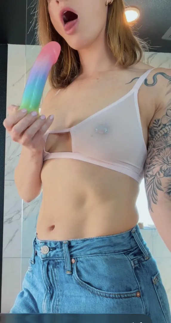 Come closer…Dr. Cassandra wants to test her gag reflex…