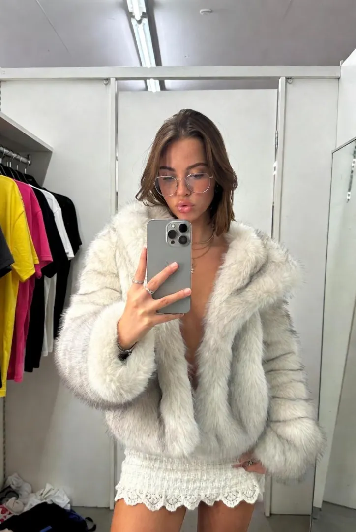 Do you like nerdy girls like me? ❤️