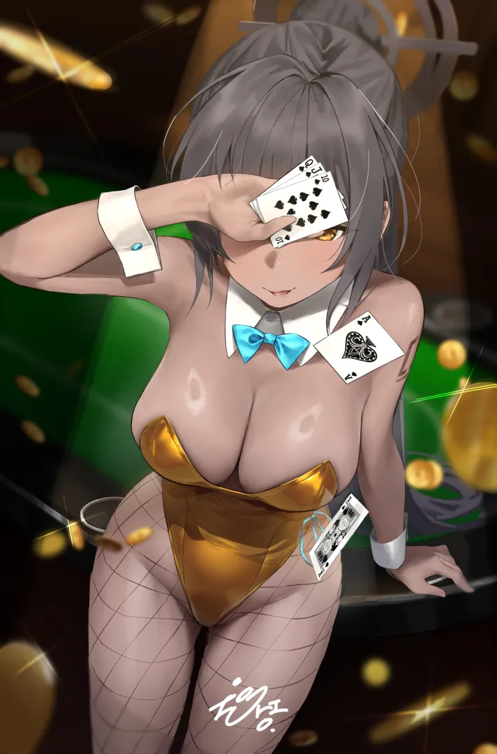 Karin unlocked the Golden Bunnysuit (@not_forever2w) [Blue Archive]