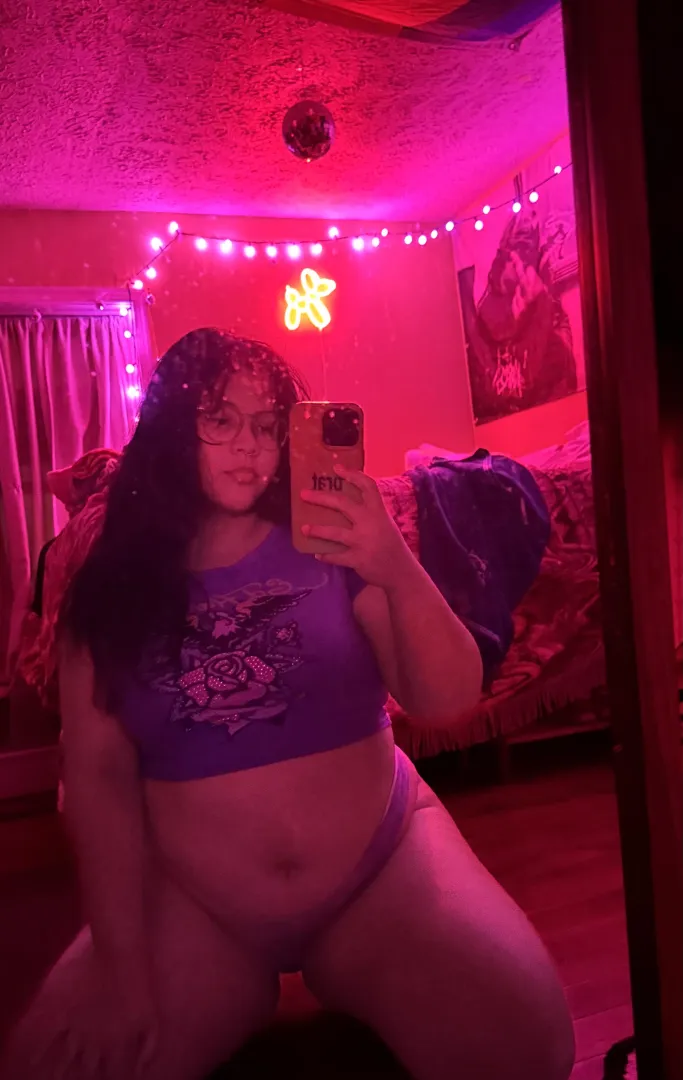 meet me for some fun (;