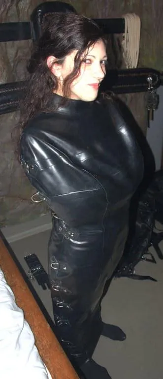 most beautiful girl i have ever seen!! does anybody know more for her?