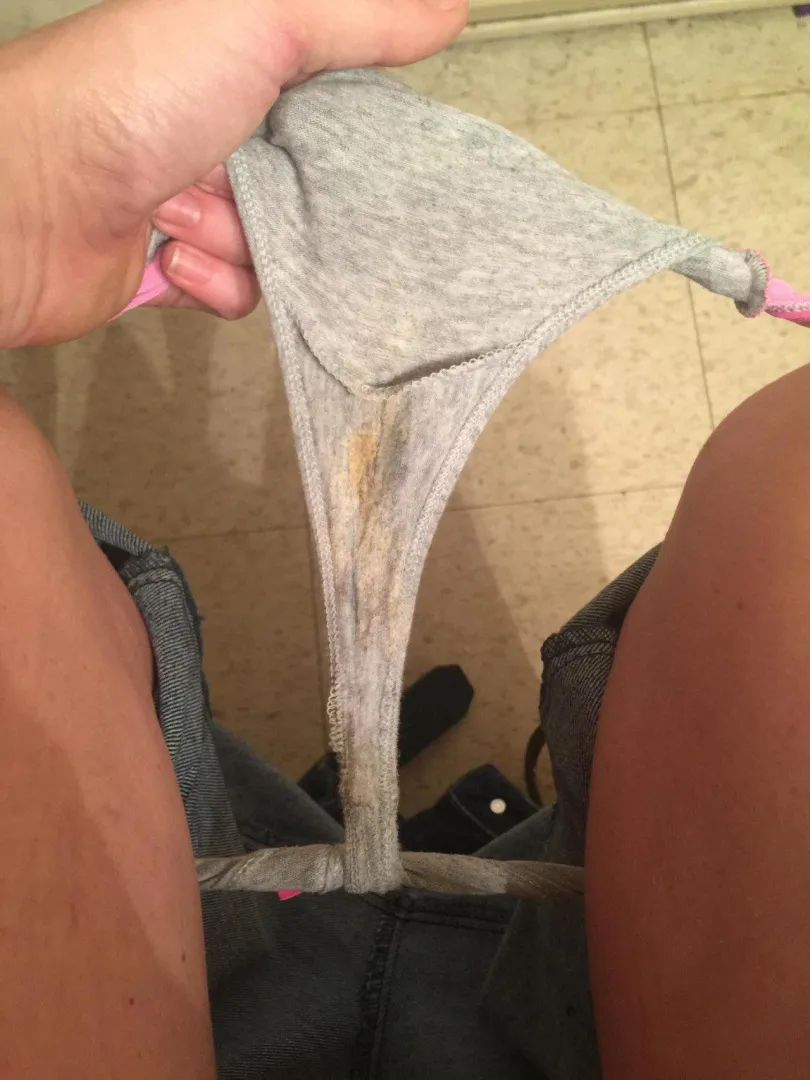 On the toilet on a sunday morning  What a smelly surprise 