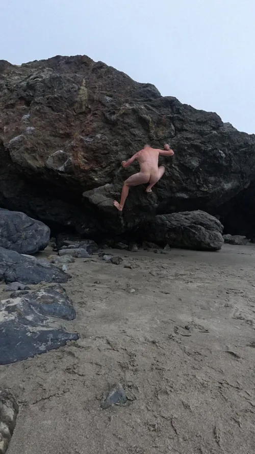 Red Rock beach tomorrow?