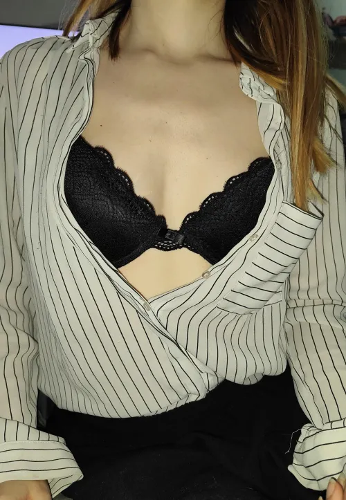 Une note pour mon soutien-gorge? (18F) 