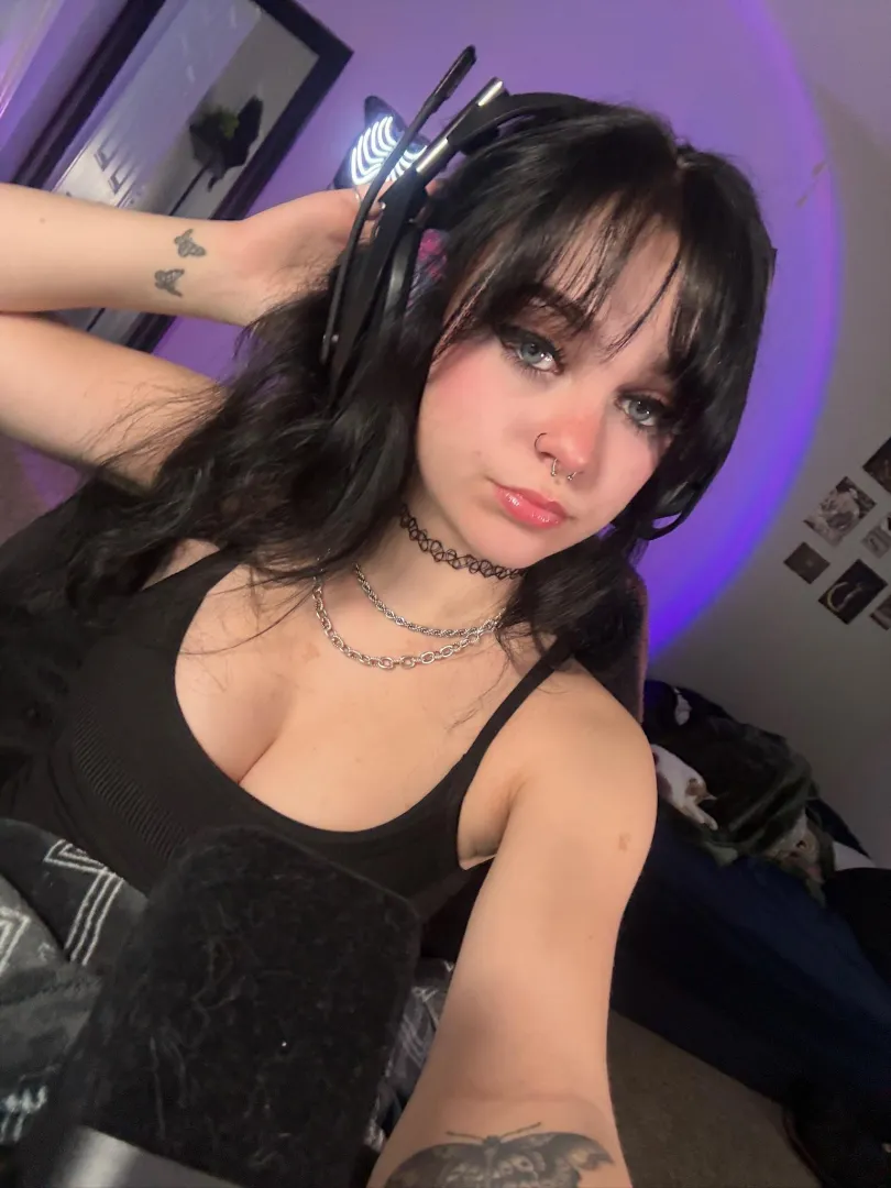 wanna play naughty games?