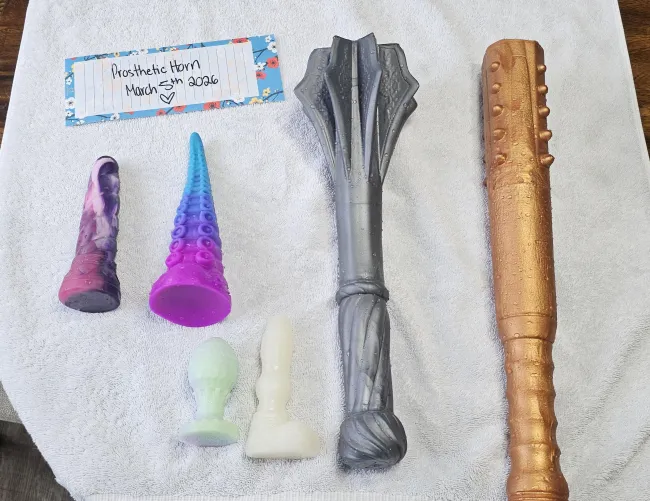 [WTS] [US] Bad Dragon and Indies