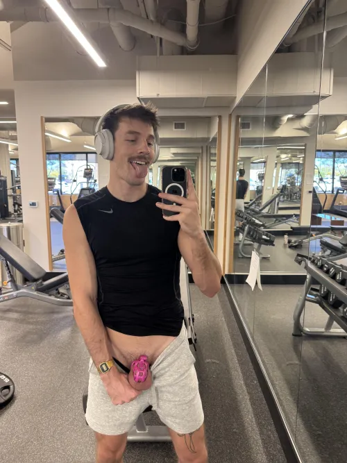 your gym bro has a *little* secret