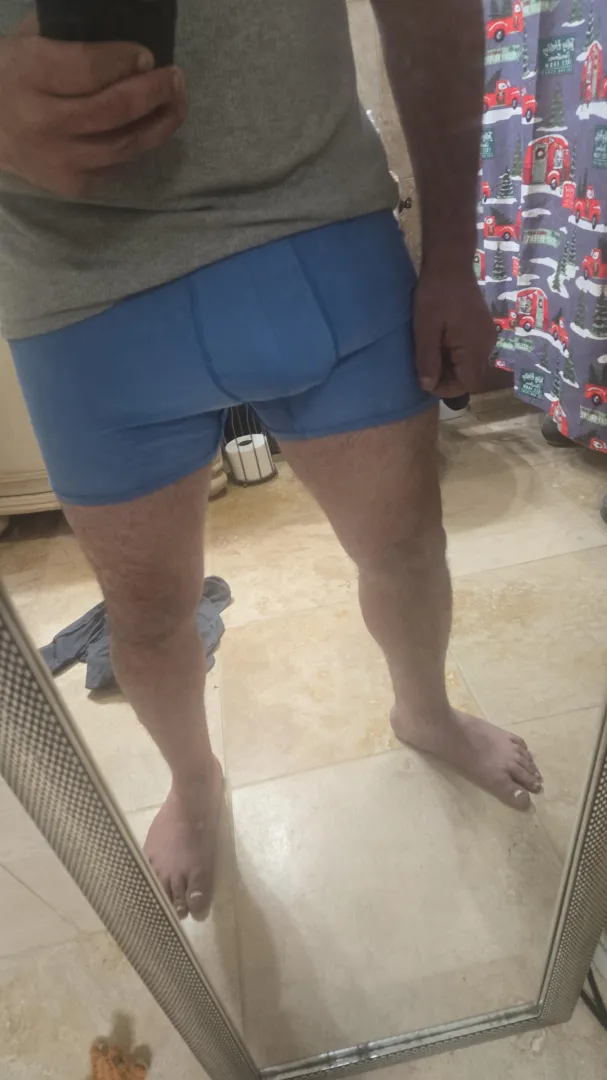 42m seeking couple who wants mfm experiences tonight