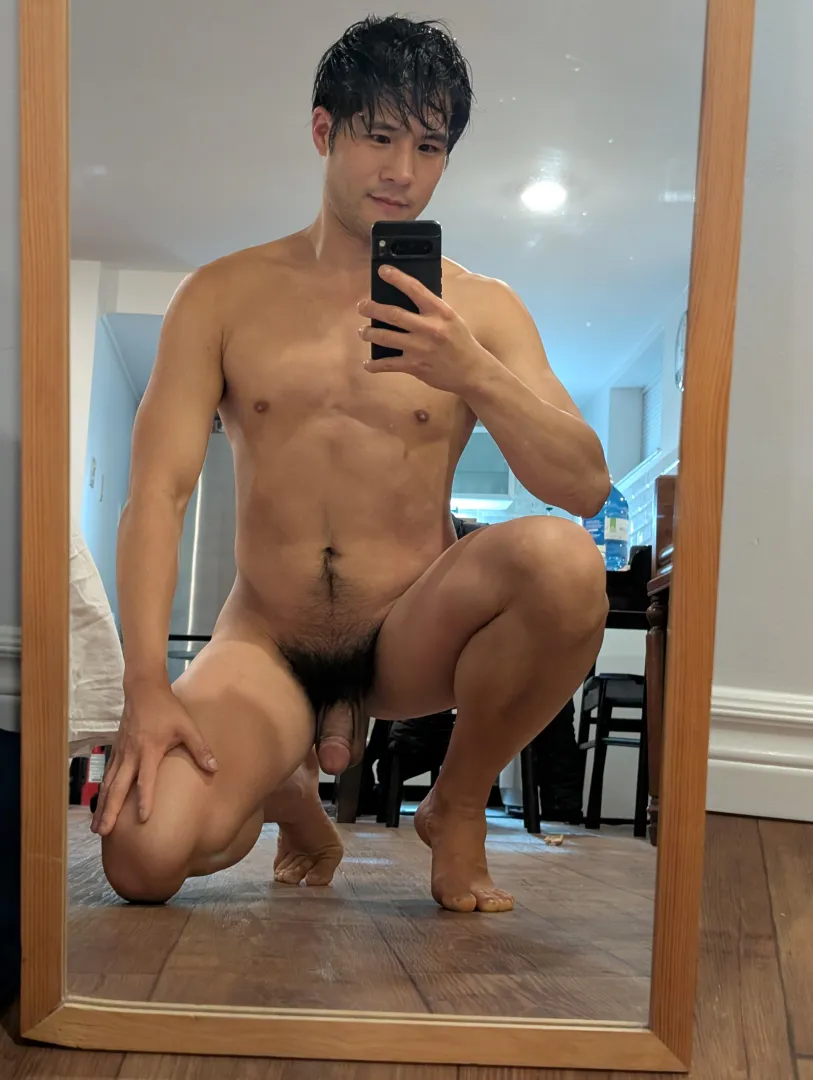 Airbnb mirror selfie (in Toronto) 