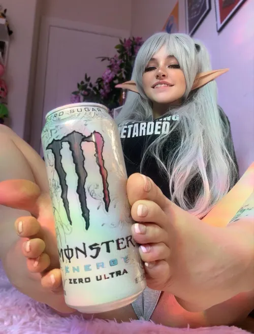 could I interest you in a white monster ;3