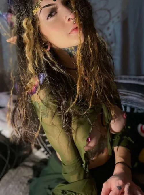 Here to give you a boner