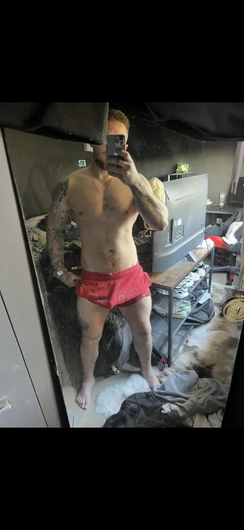 Link in bio dm me for custom content