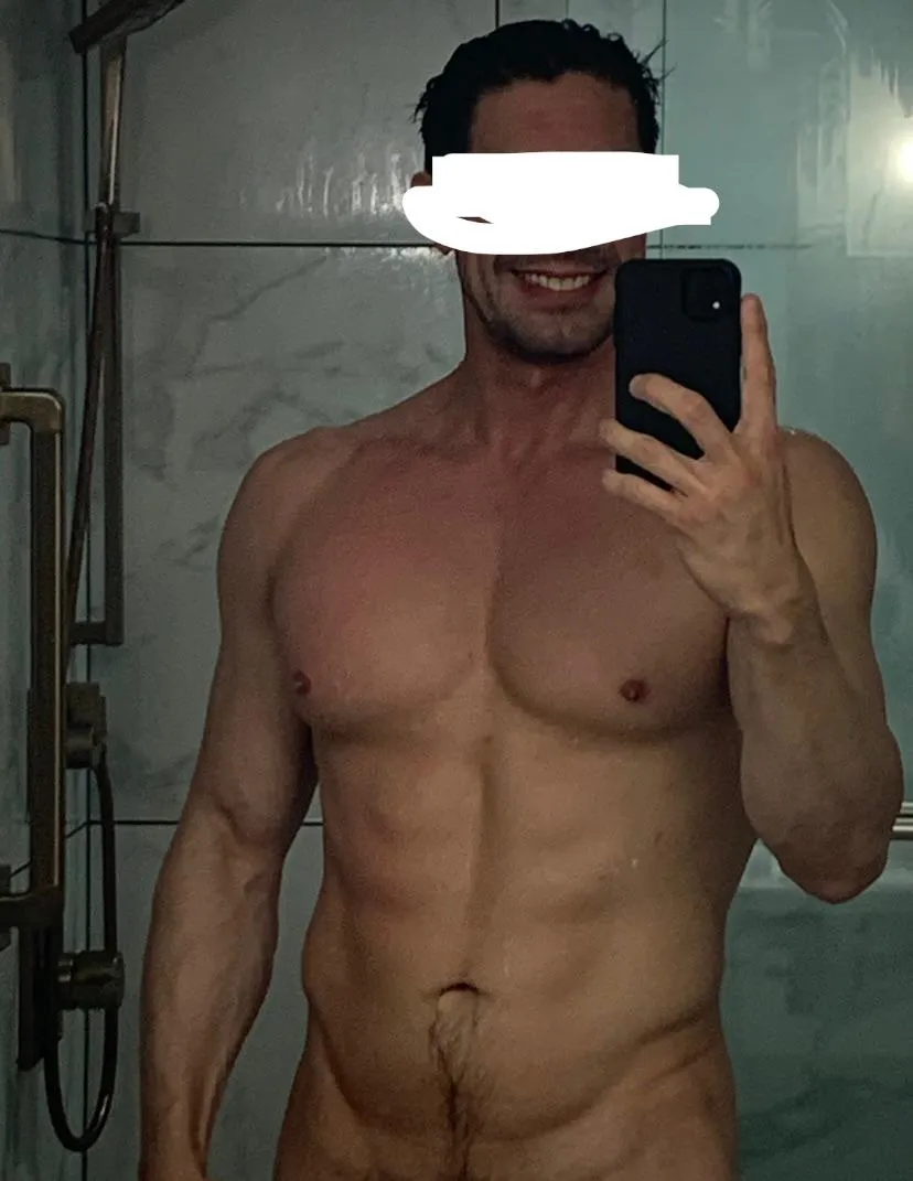 [M4FM] [Miami] - 6'2 -8 in Big Cock handsome / athlete model ! Looking for hot wife couple !! sexy couples only!! ((must have Teleg to verify. ))Looking sexy Couples / ladies