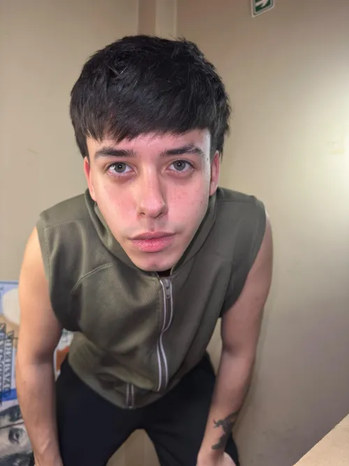 POV: You're about to be dominated by a twink with beautiful green eyes, your mind is shattered and your sheets are stained...